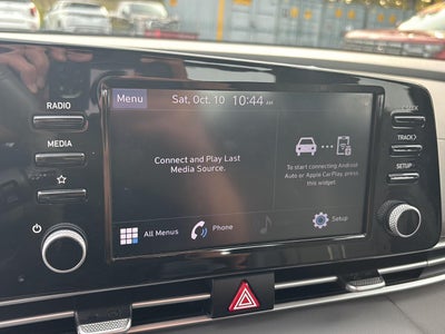 2022 Hyundai ELANTRA SEL