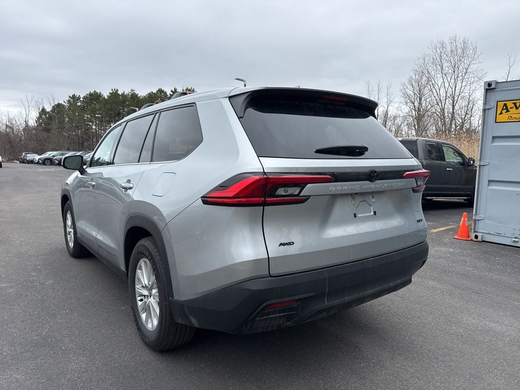 2024 Toyota Grand Highlander XLE