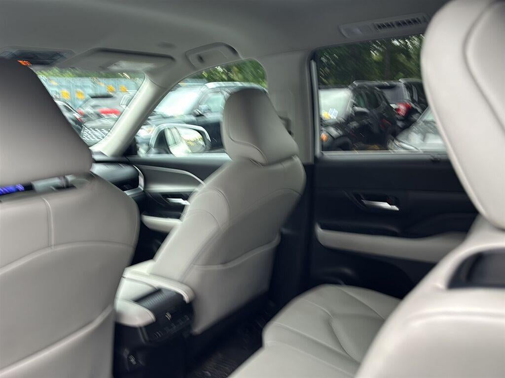 2024 Toyota Grand Highlander Hybrid XLE