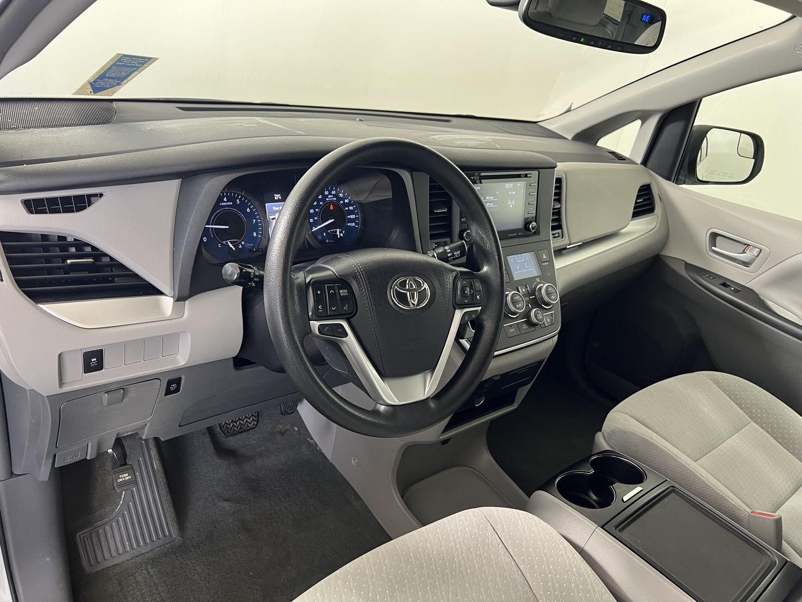 2019 Toyota Sienna LE 8-Passenger
