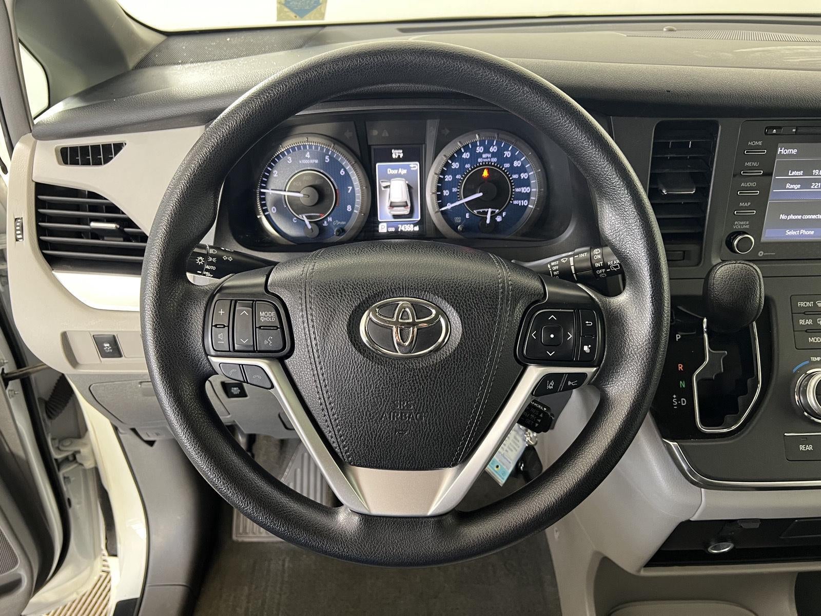 2019 Toyota Sienna LE 8-Passenger