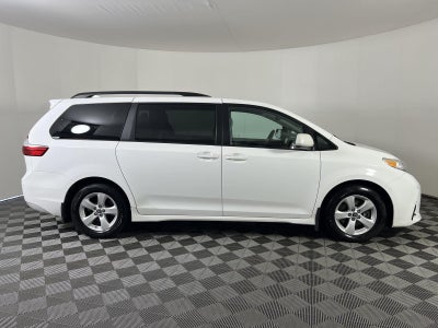 2019 Toyota Sienna LE 8-Passenger