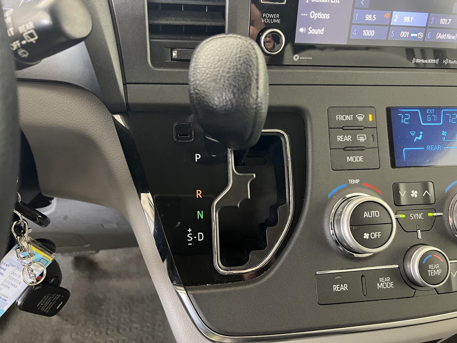 2019 Toyota Sienna LE 8-Passenger
