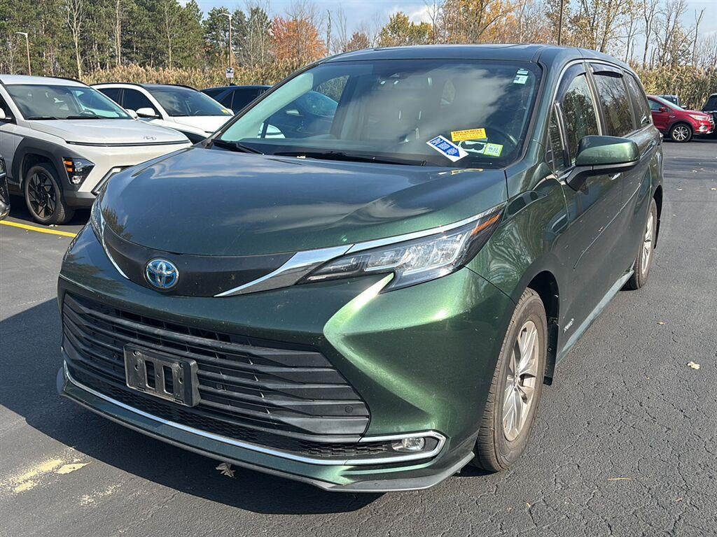 2021 Toyota Sienna XLE 7-Passenger