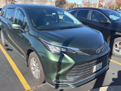 2021 Toyota Sienna XLE 7-Passenger