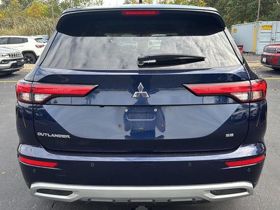 2024 Mitsubishi Outlander SE