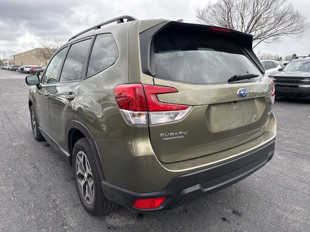 2023 Subaru Forester Premium