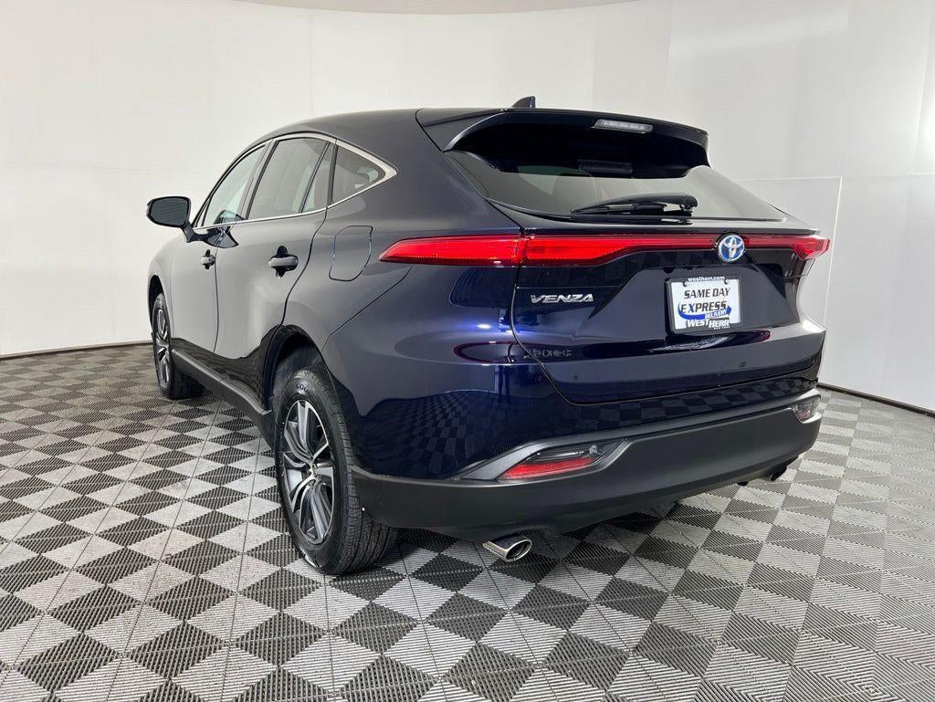 2024 Toyota Venza LE