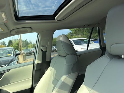 2024 Toyota Rav4 Hybrid XLE Premium