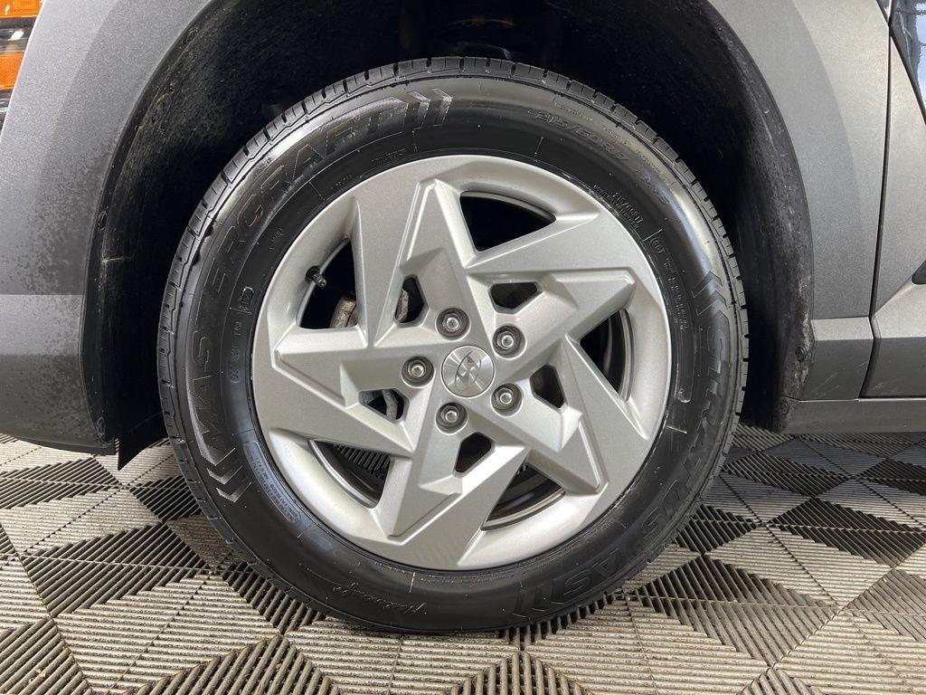 2024 Hyundai KONA SE