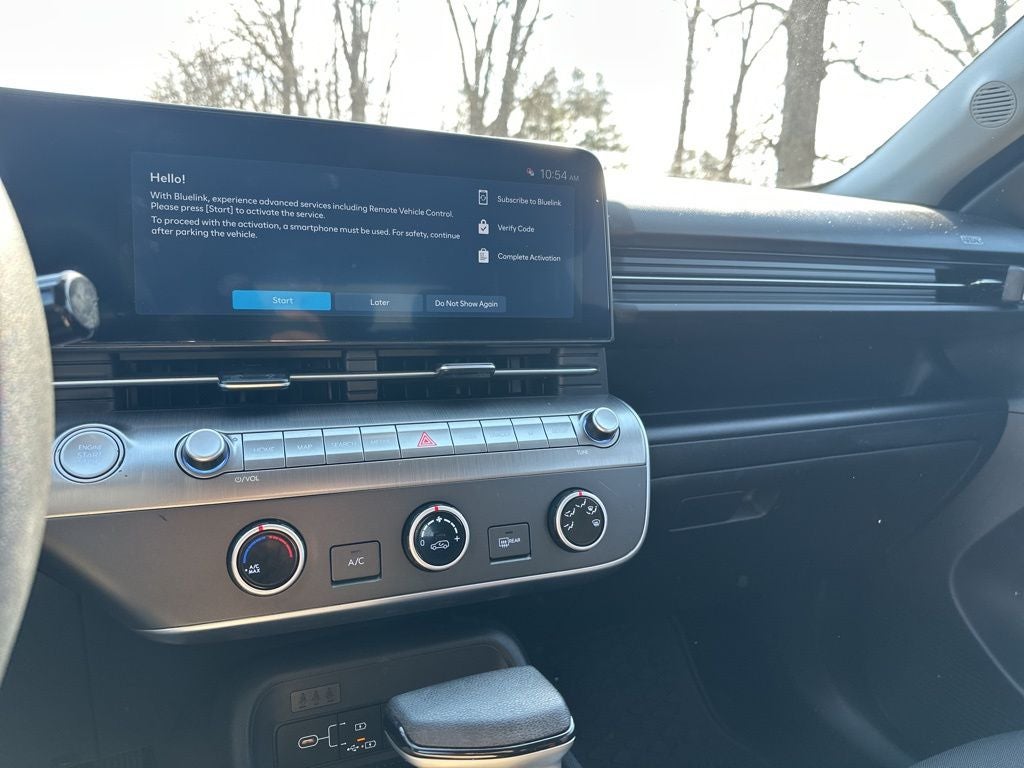 2024 Hyundai KONA SE