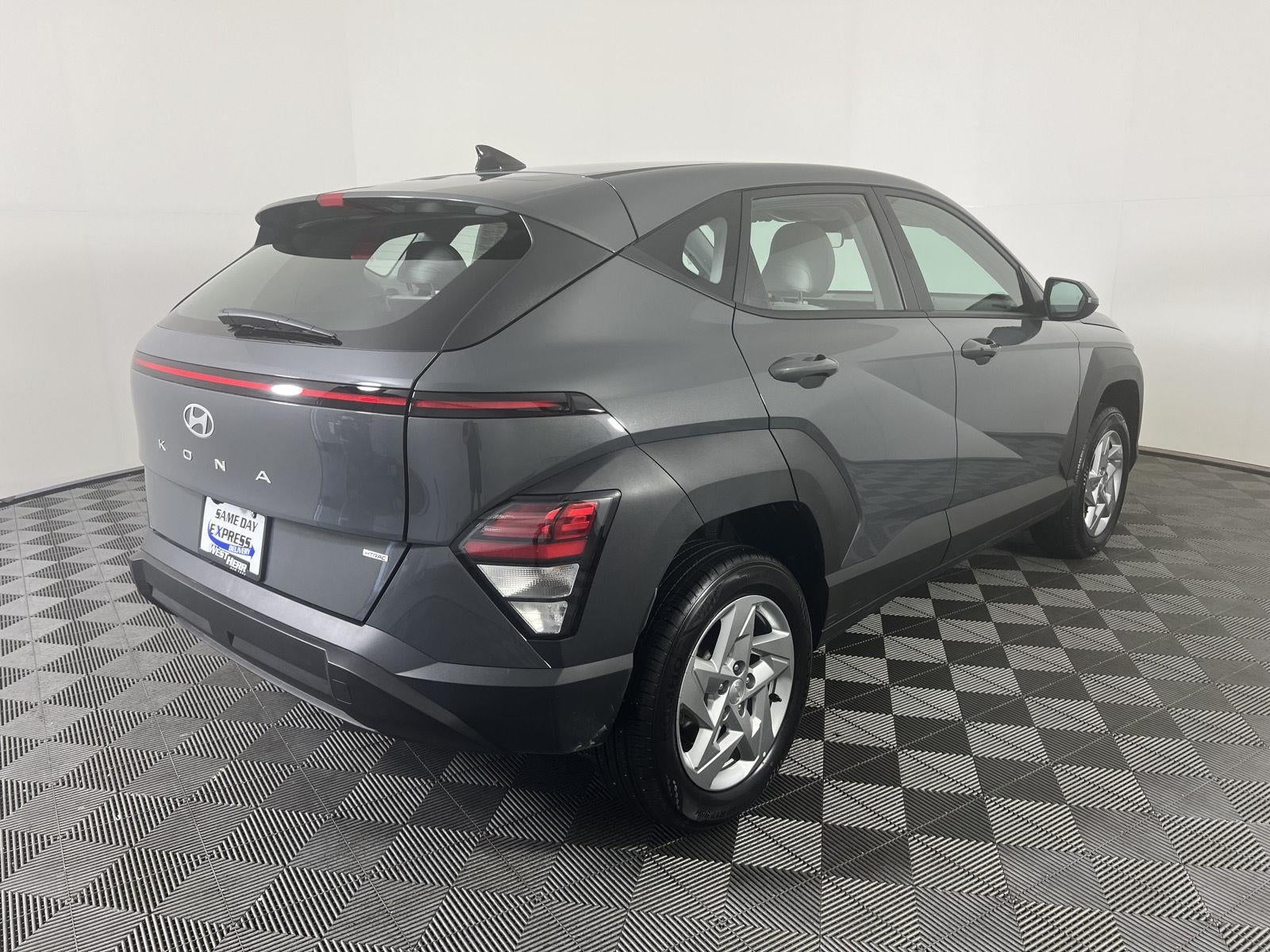 2026 Hyundai KONA SE