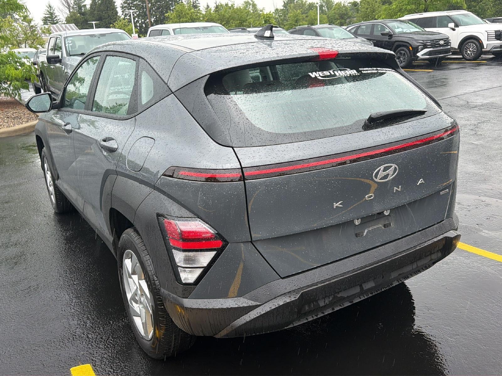 2026 Hyundai KONA SE