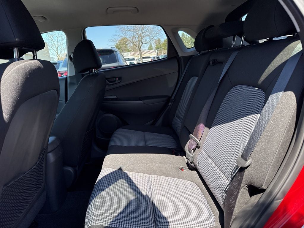 2021 Hyundai KONA SEL