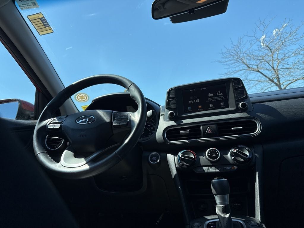 2021 Hyundai KONA SEL