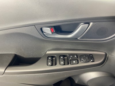 2023 Hyundai KONA SE