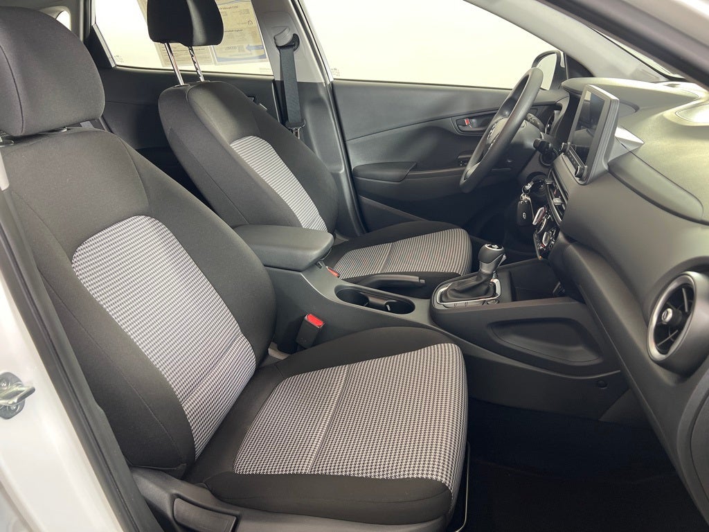 2023 Hyundai KONA SE