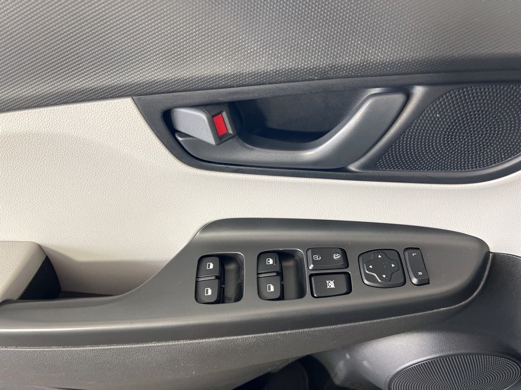 2022 Hyundai KONA SE