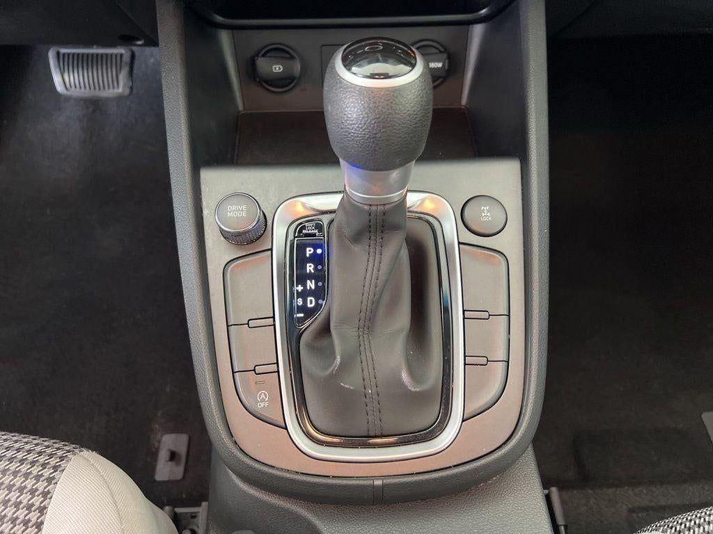 2022 Hyundai KONA SE