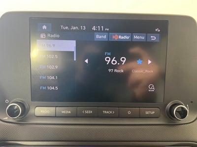 2023 Hyundai KONA SEL