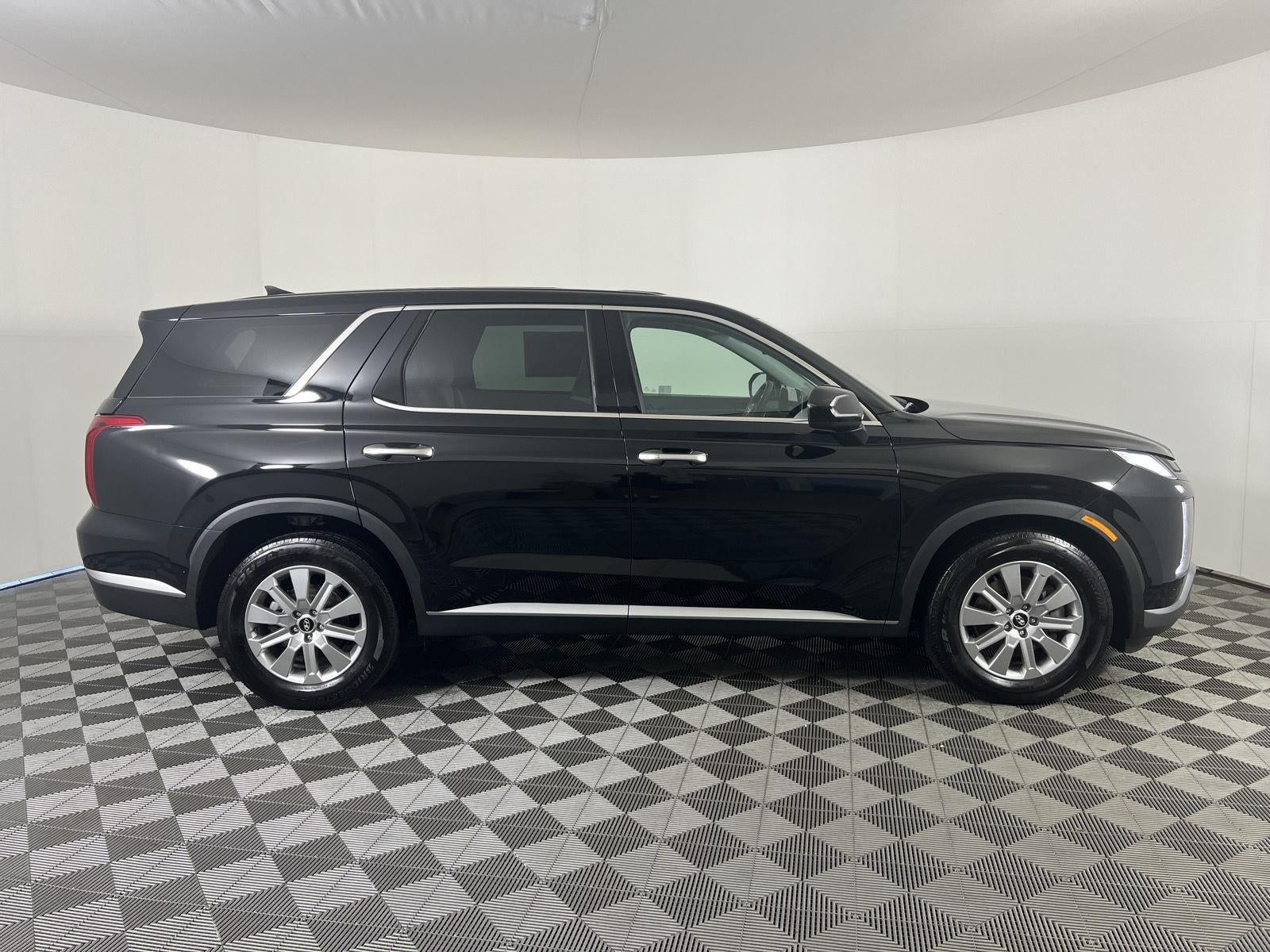 2025 Hyundai PALISADE SE
