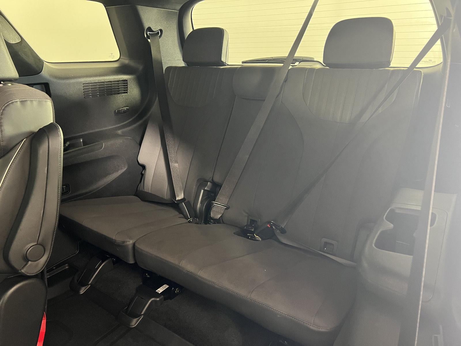 2025 Hyundai PALISADE Base