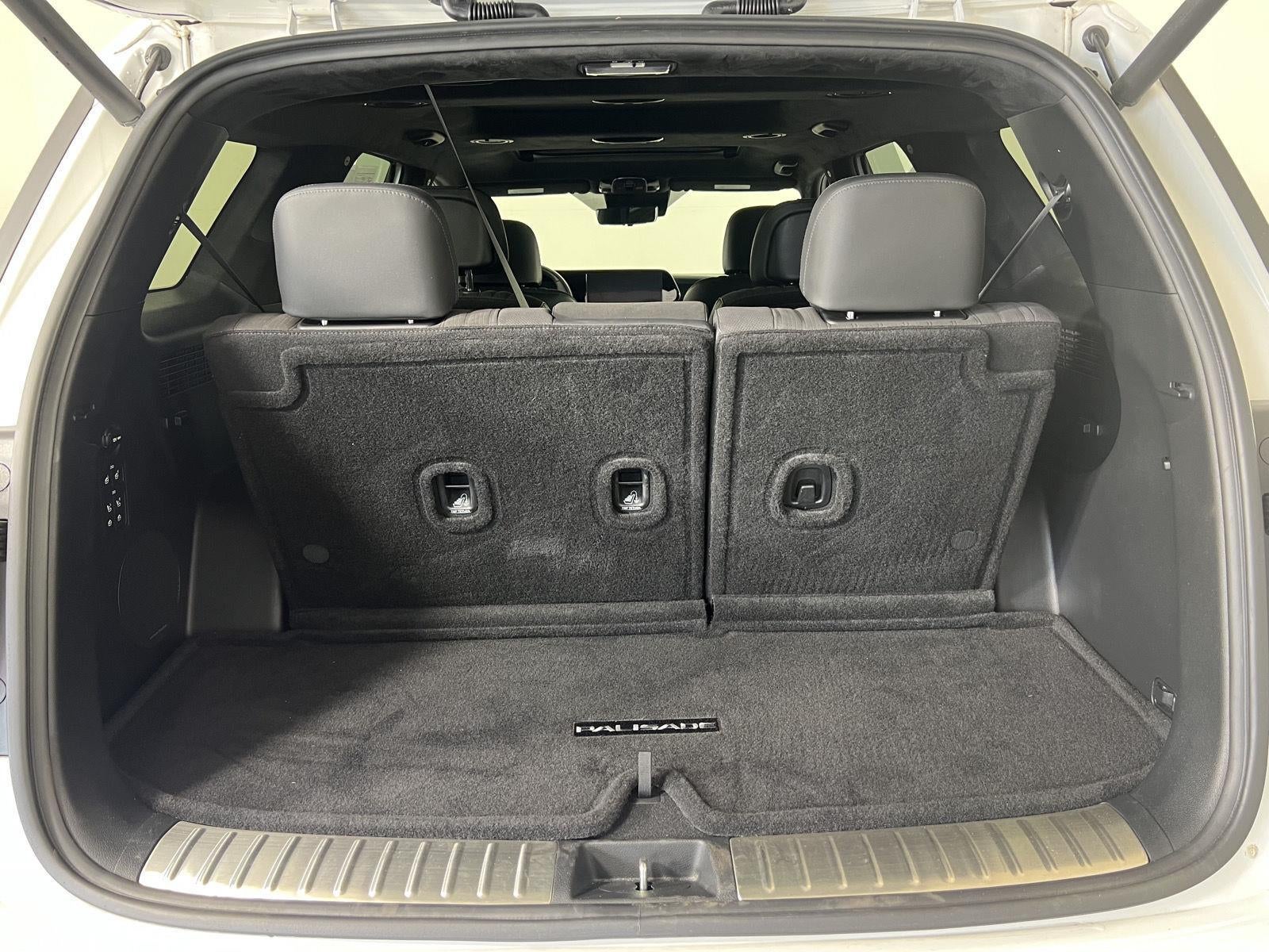 2025 Hyundai PALISADE Base