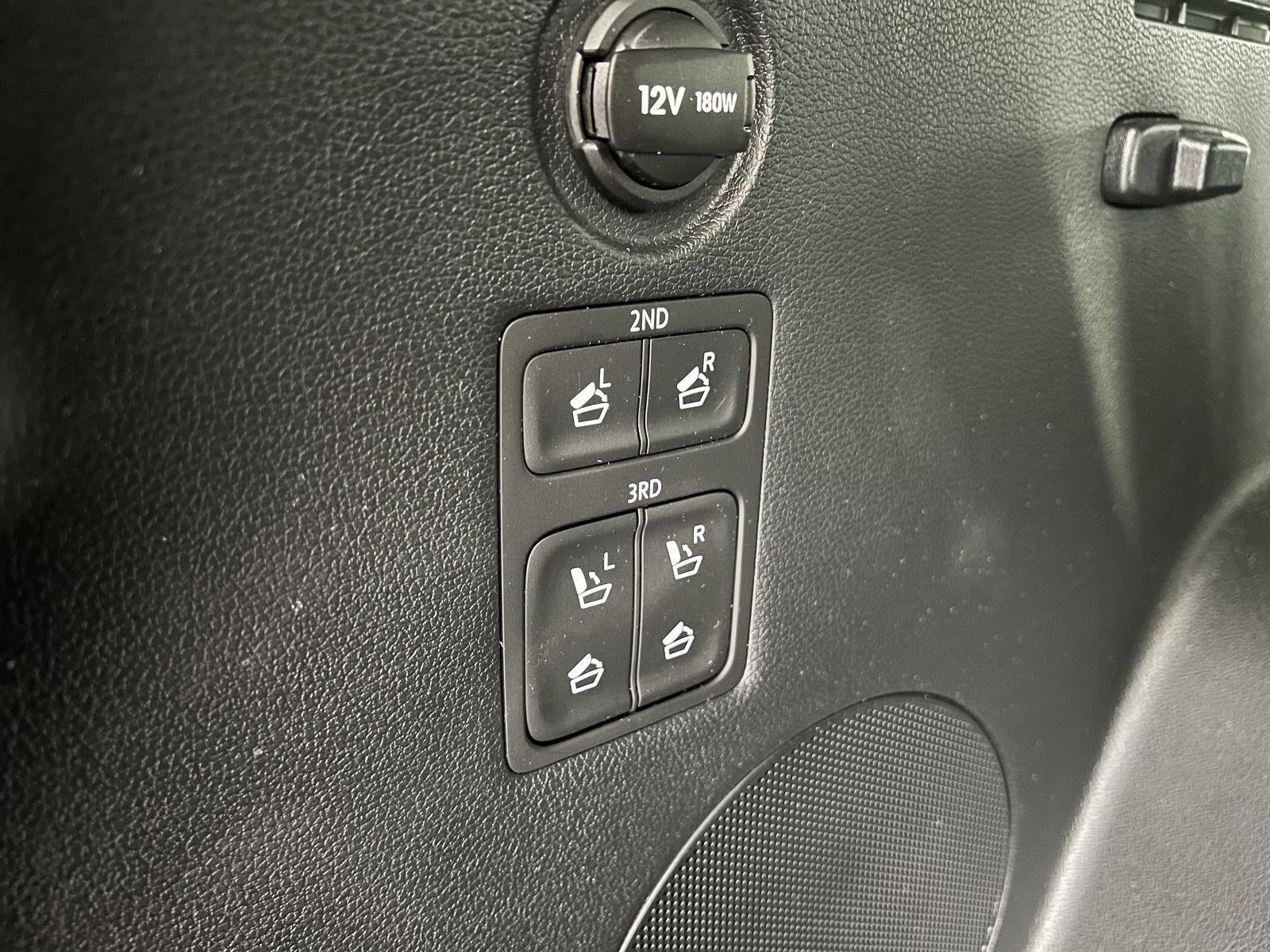 2025 Hyundai PALISADE Base