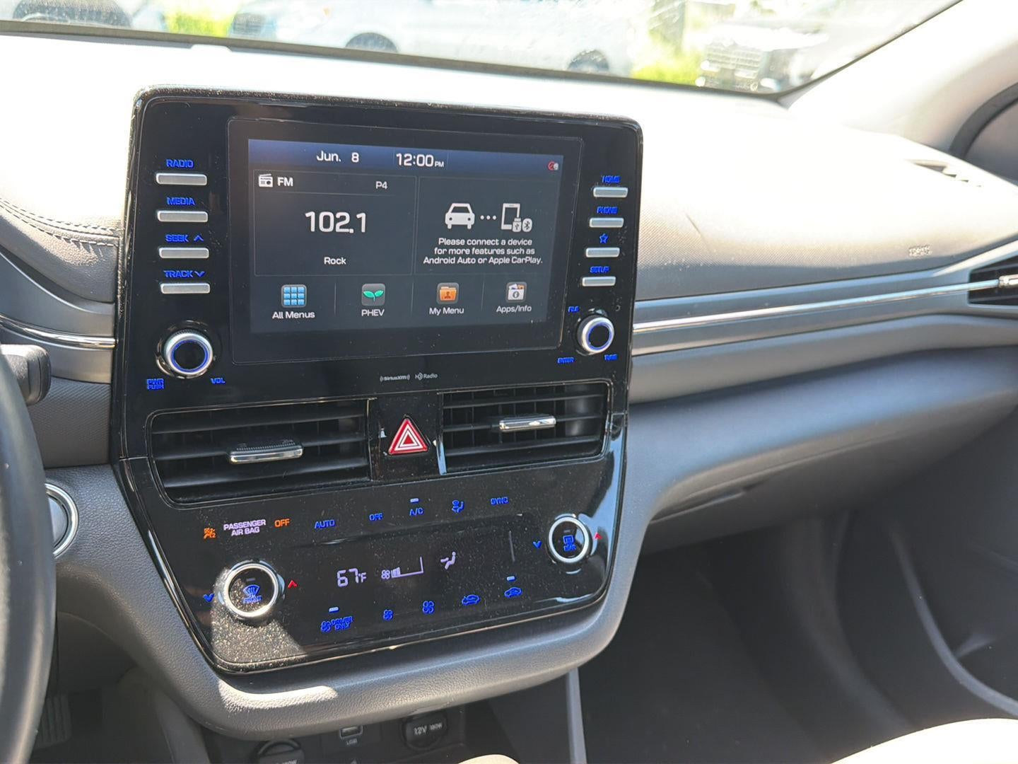 2020 Hyundai IONIQ SEL - Photo 11