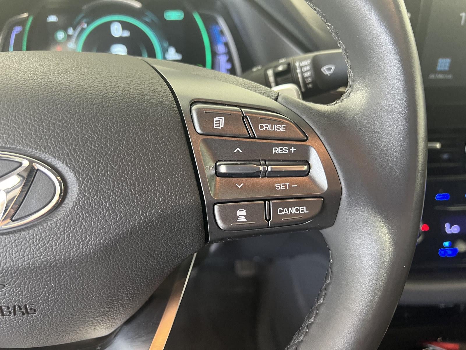 2020 Hyundai IONIQ PLUG-IN HYBRID SEL