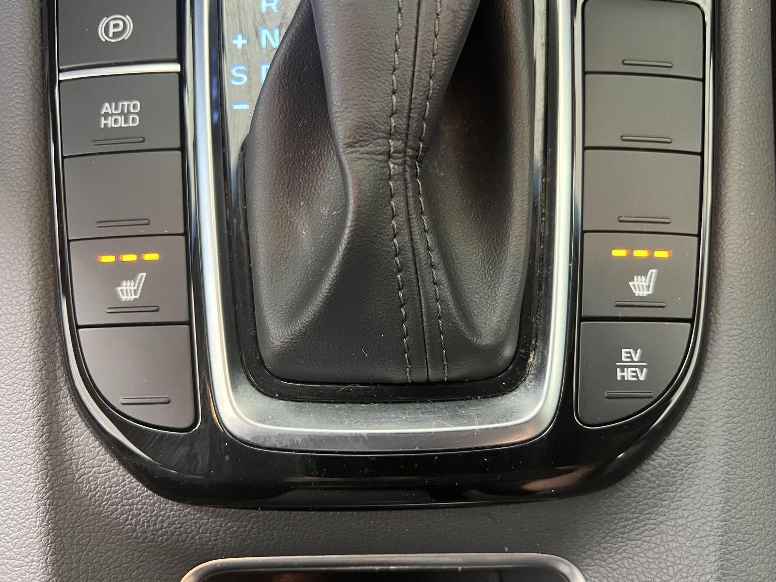 2020 Hyundai IONIQ PLUG-IN HYBRID SEL
