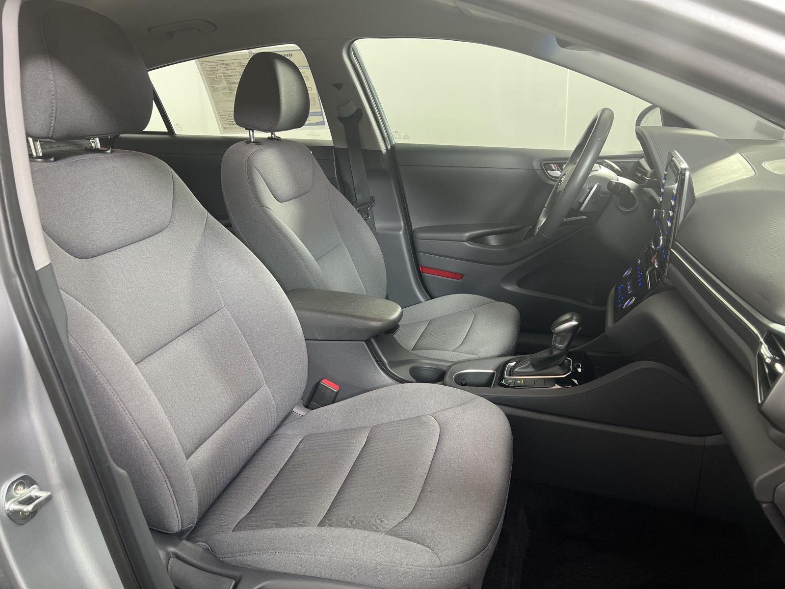 2020 Hyundai IONIQ PLUG-IN HYBRID SEL