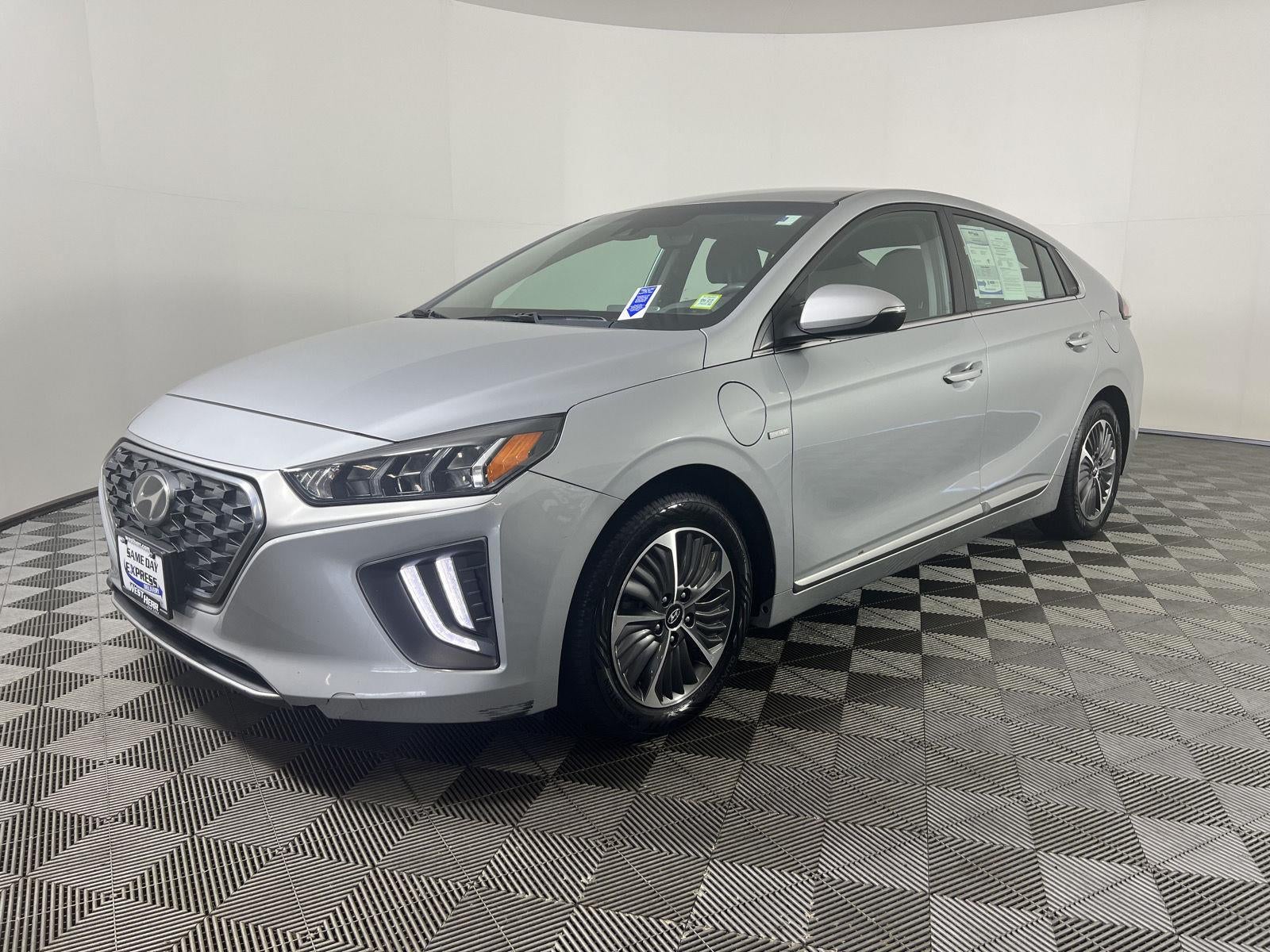 2020 Hyundai IONIQ PLUG-IN HYBRID SEL
