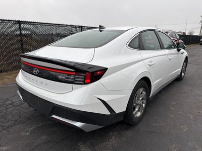 2025 Hyundai SONATA SE