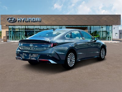 2025 Hyundai SONATA HYBRID SEL