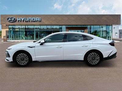 2025 Hyundai SONATA HYBRID SEL