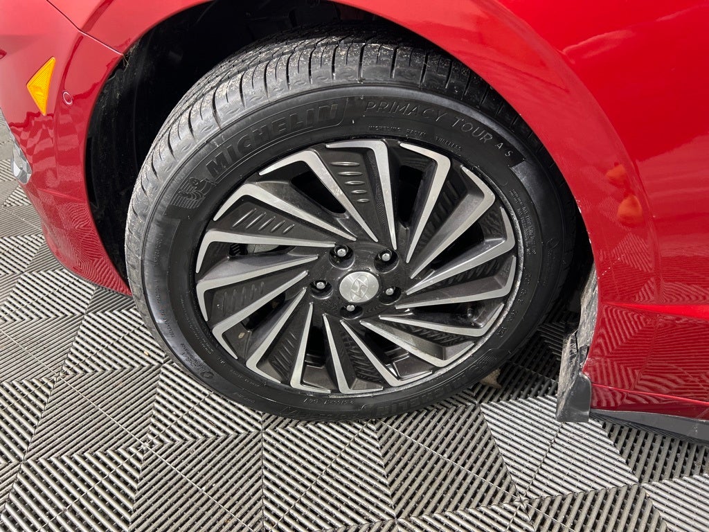 2023 Hyundai SONATA HYBRID Limited