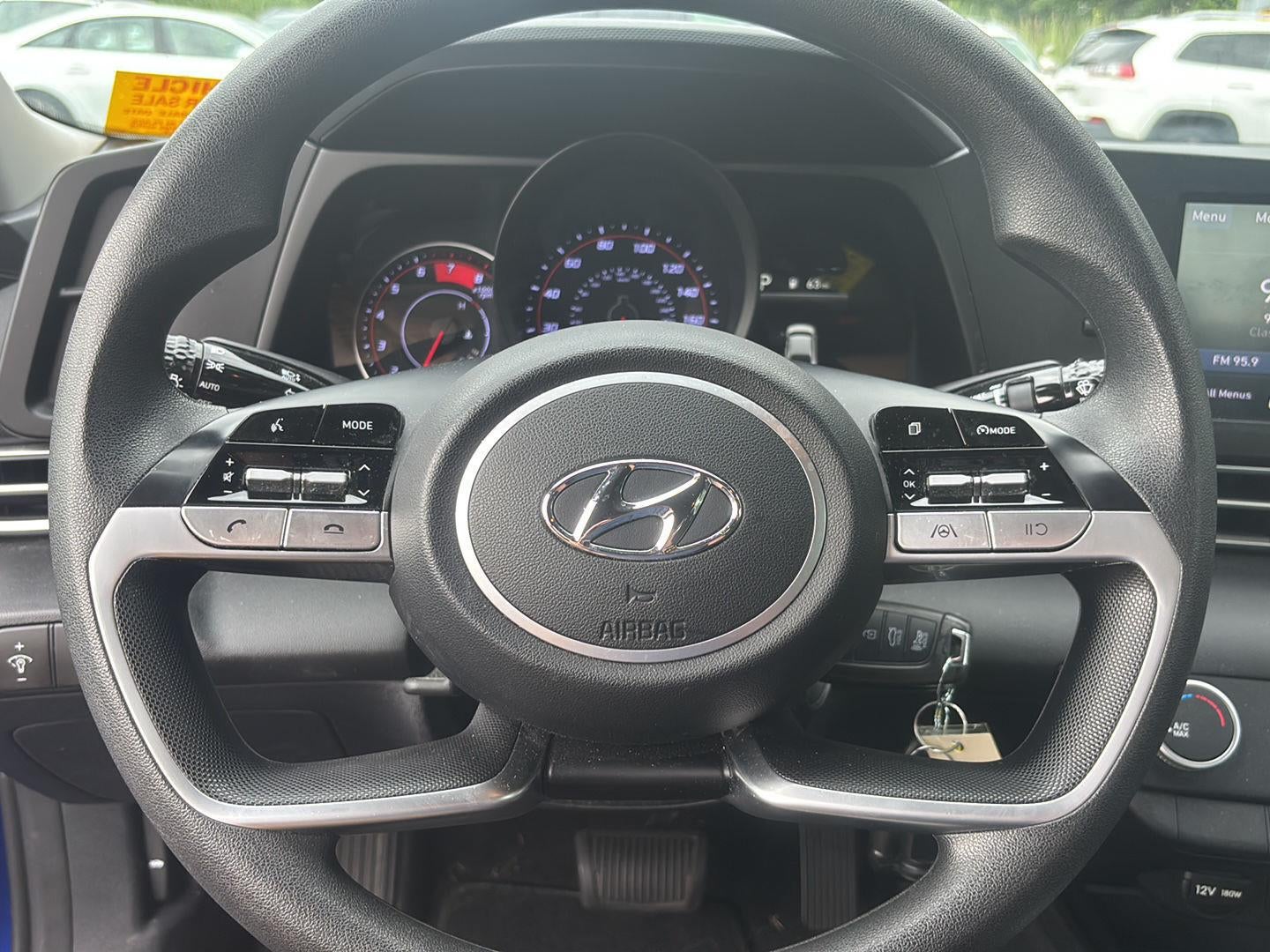 2023 Hyundai ELANTRA SE