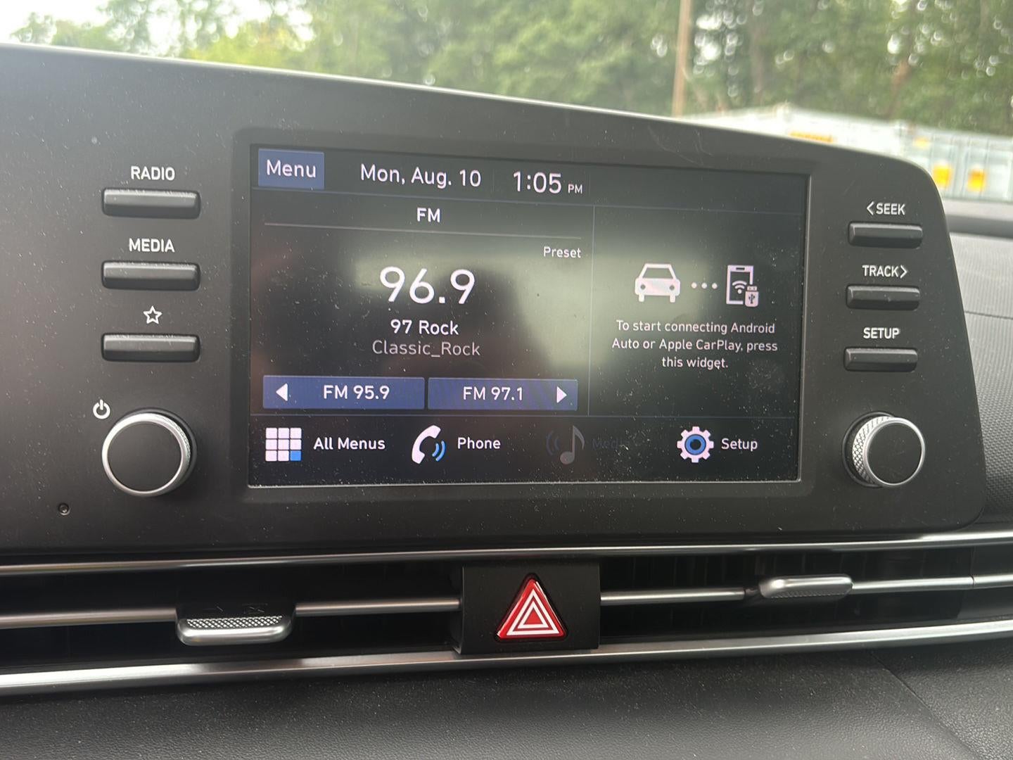 2023 Hyundai ELANTRA SE