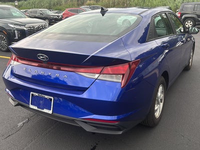 2023 Hyundai ELANTRA SE