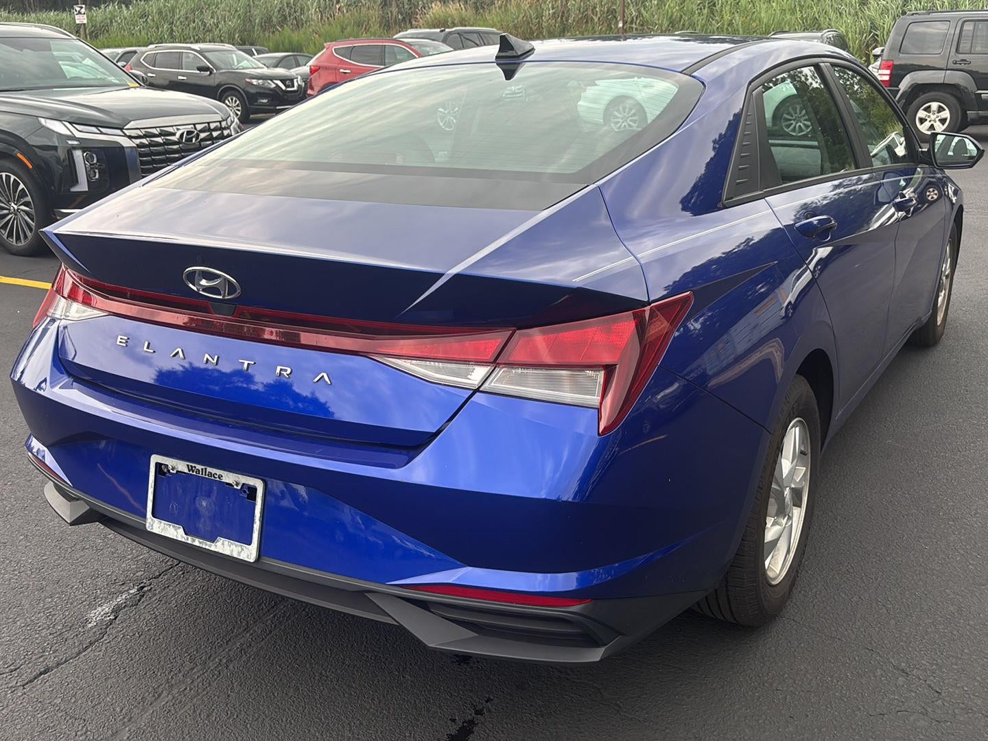 2023 Hyundai ELANTRA SE