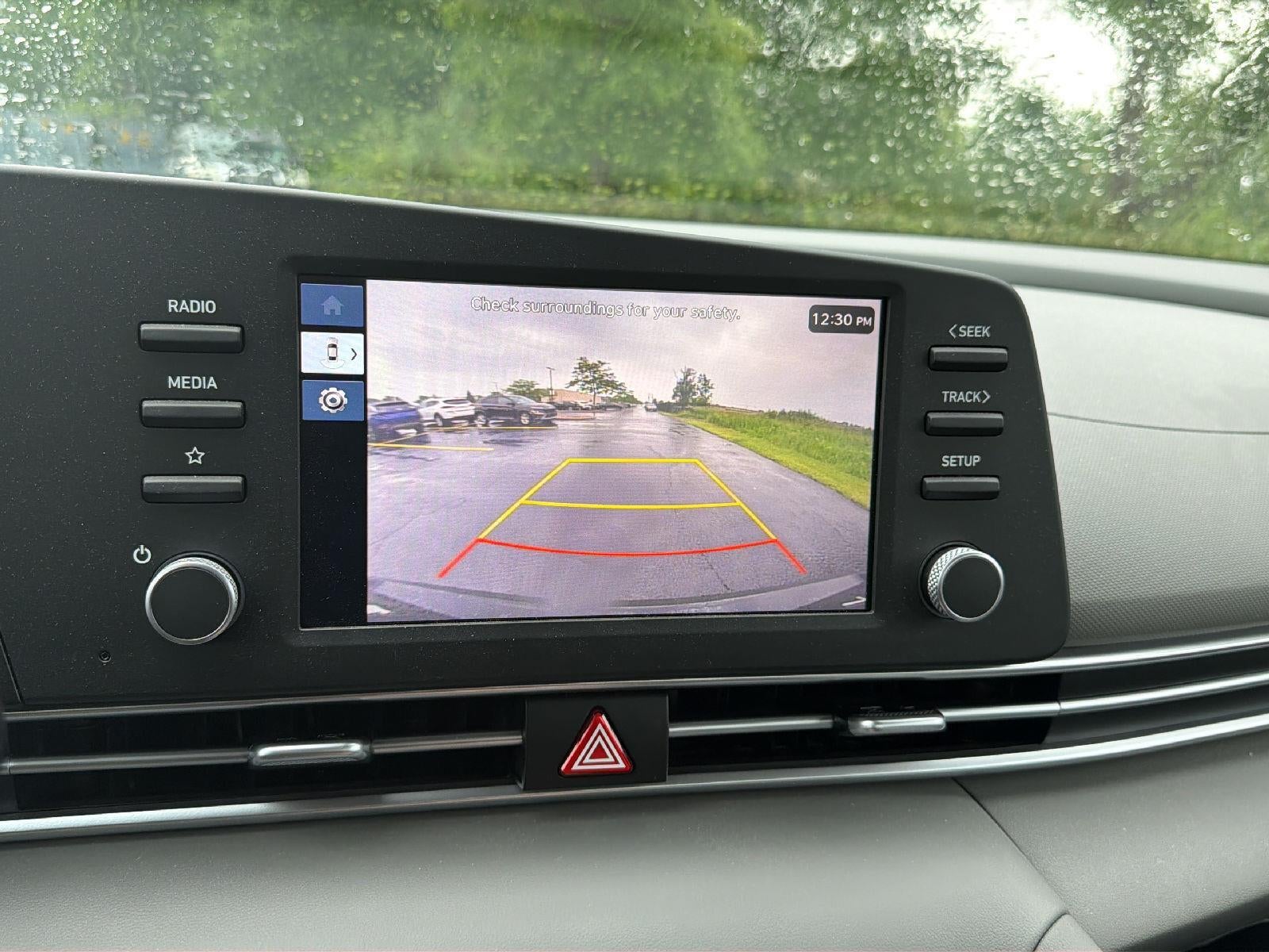 2024 Hyundai ELANTRA SE