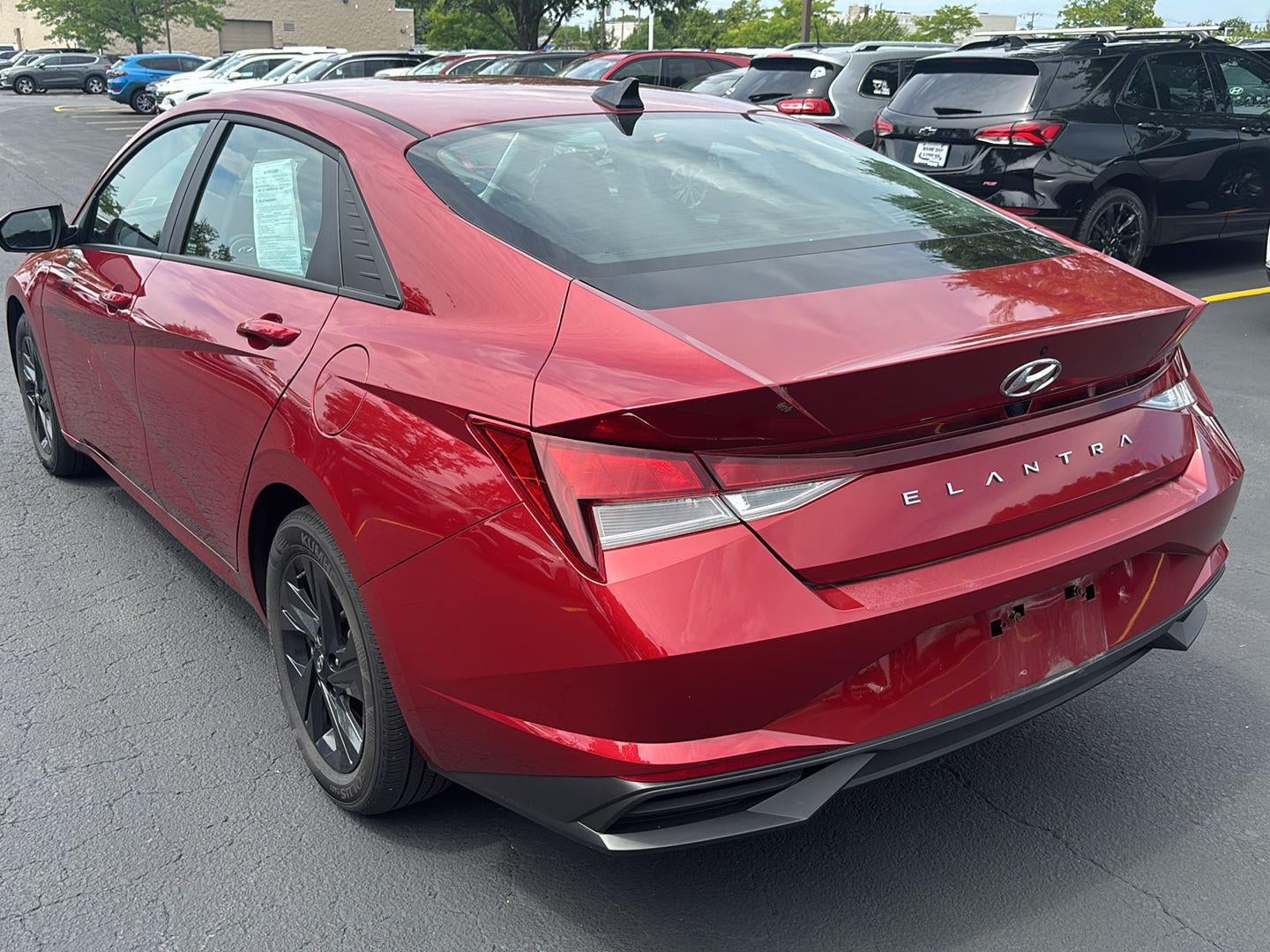 2023 Hyundai ELANTRA SEL