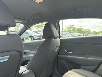 2024 Hyundai ELANTRA SEL
