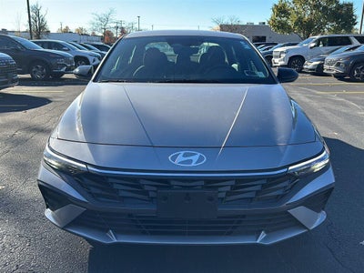 2025 Hyundai ELANTRA SEL Sport