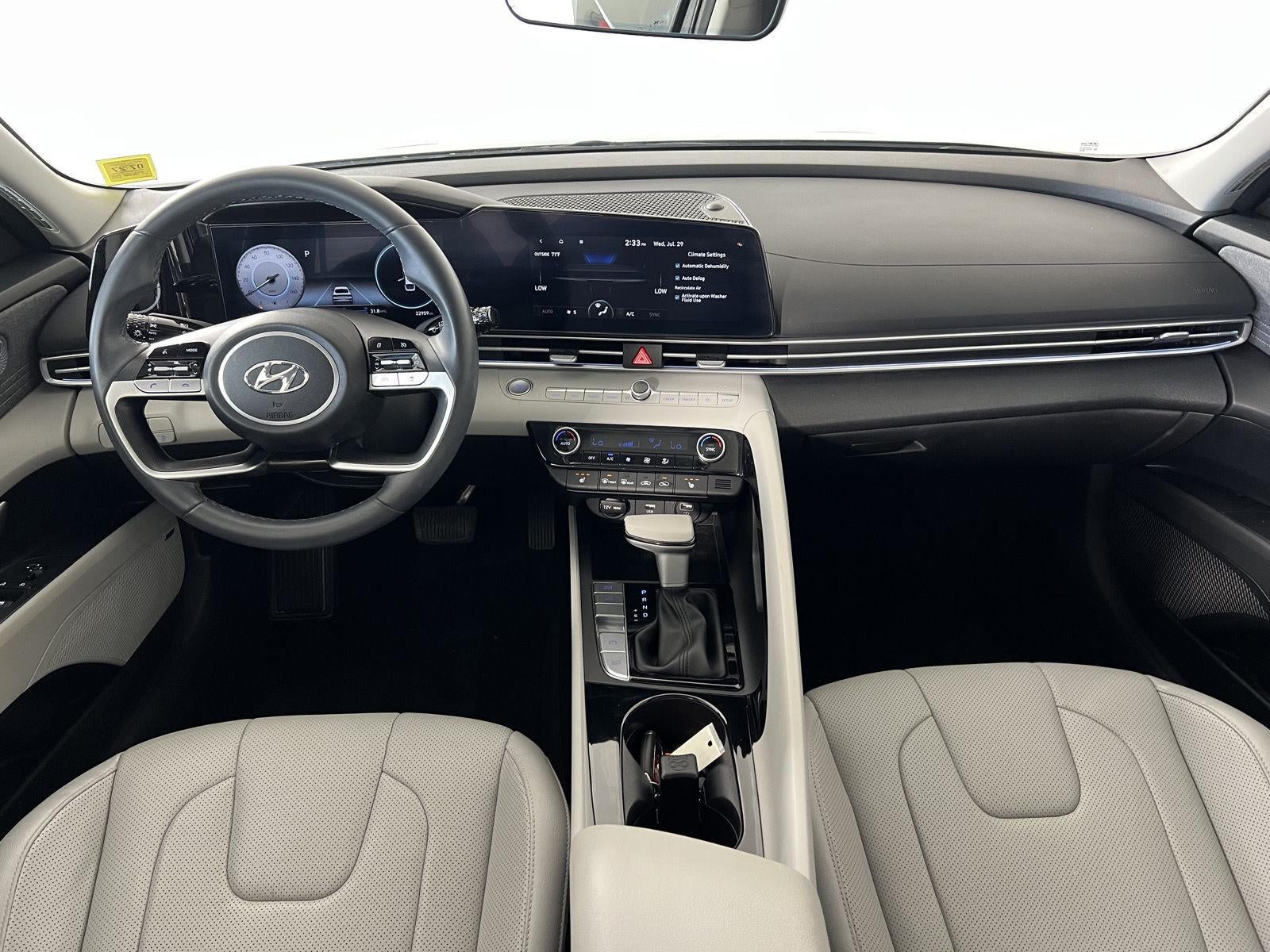 2023 Hyundai ELANTRA Limited