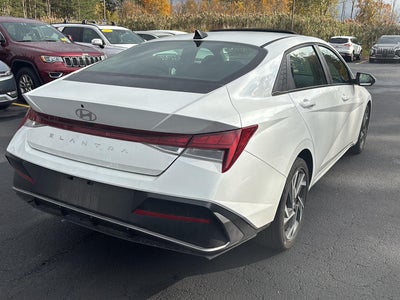 2025 Hyundai ELANTRA SEL Convenience