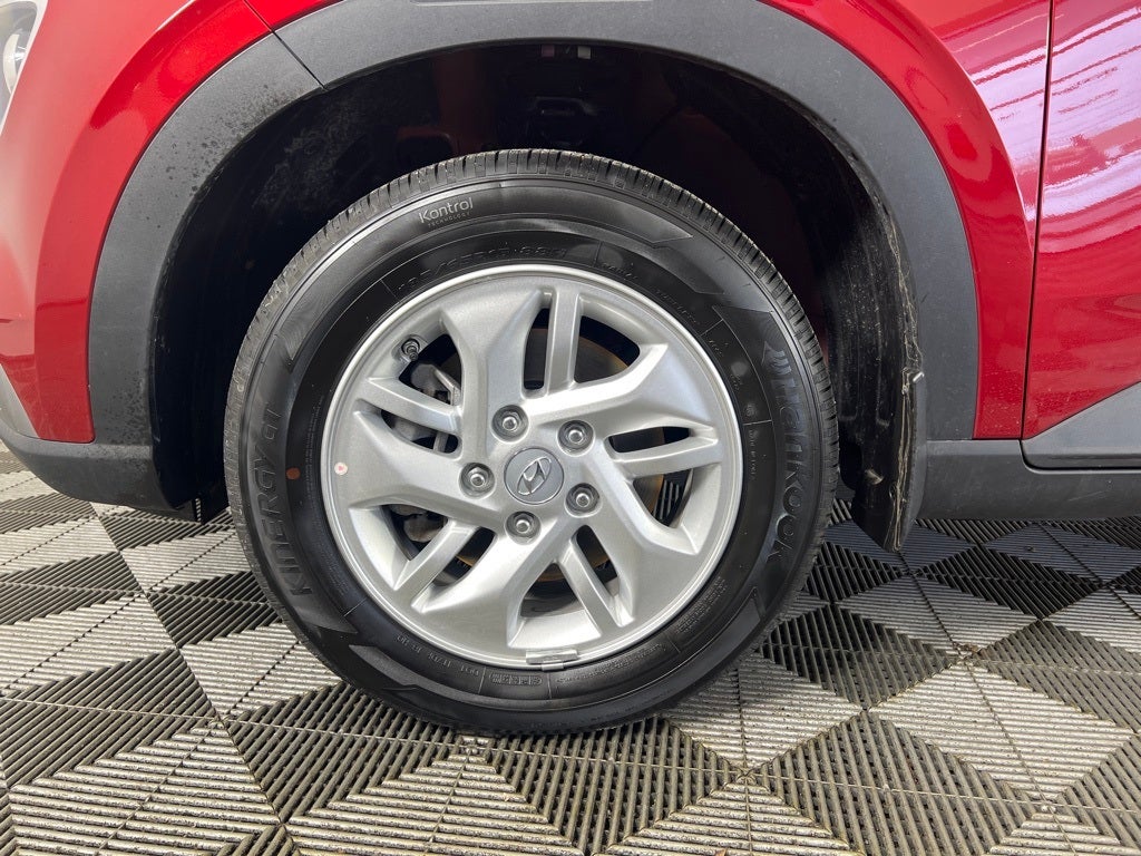 2025 Hyundai VENUE SE