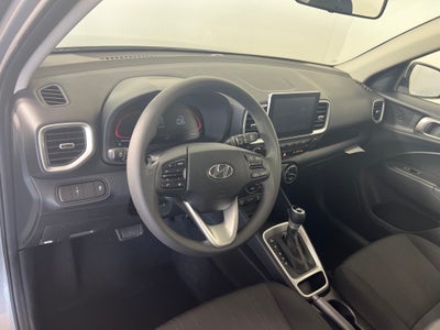 2025 Hyundai VENUE SE