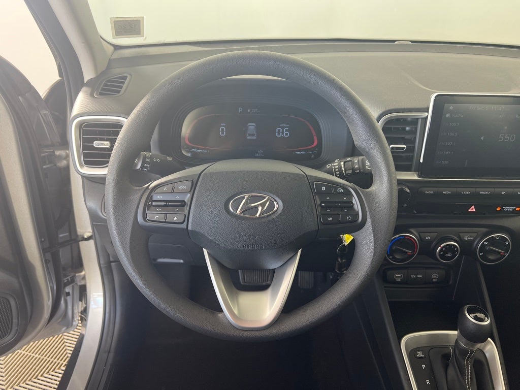 2025 Hyundai VENUE SE
